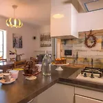 Seahouse Studiocantieri Tatil Evi *