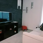 Seahouse Studiocantieri Tatil Evi *